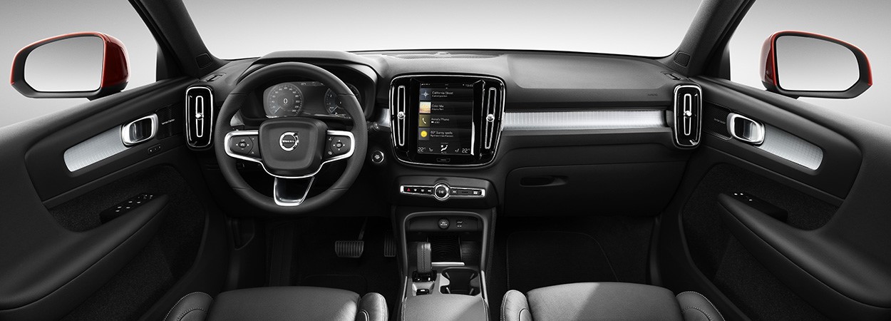 Volvo-XC40-Interior.jpg