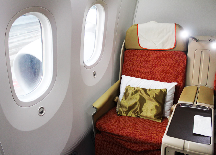 Air-India-Business-Class-seat-front.jpg